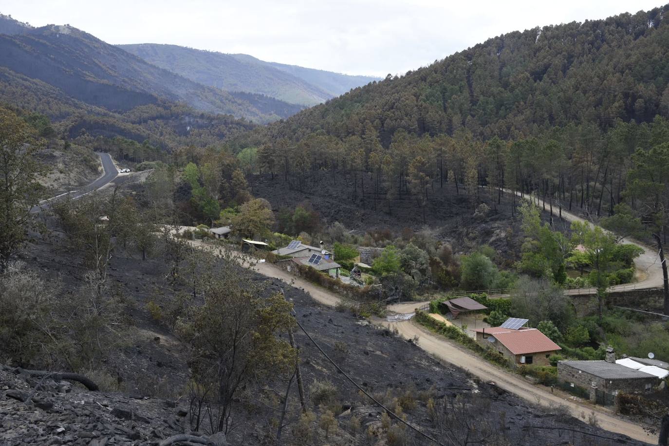 Imágenes de la zona quemada en Las Hurdes y Sierra de Gata por el fuego