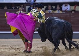 El diestro mexicano Leo Valadez este domingo en Las Ventas.