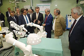 El ministro de Sanidad ha visitado el Centro de Cirugía de Mínima Invasión Jesús Usón (CCMIJU) y el Hospital Universitario de Cáceres.
