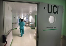 Los trabajadores del servicio de limpieza del hospital de Plasencia han reclamado mejoras salariales.