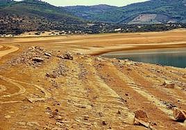 Embalse de Cijara, en la cabecera del río Guadiana en su entrada en Extremadura.