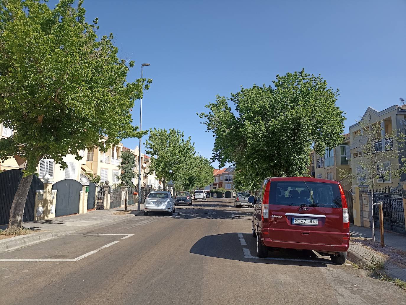 Manuel Castillo Quijada tiene una calle en Cáceres, en la Mejostilla. Sus cuatro hijos no tuvieron descendencia, y siguiendo el testamento del padre parte de su herencia fue destinada a becar a estudiantes sin recursos en Cáceres y Valencia.