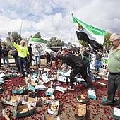 Cereceros extremeños se manifiestan para pedir ayudas por la pérdida de 70 millones