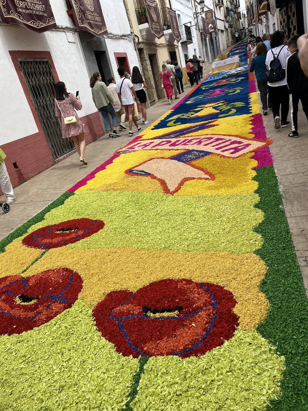 Alfombras efímeras en el Corpus de San Vicente