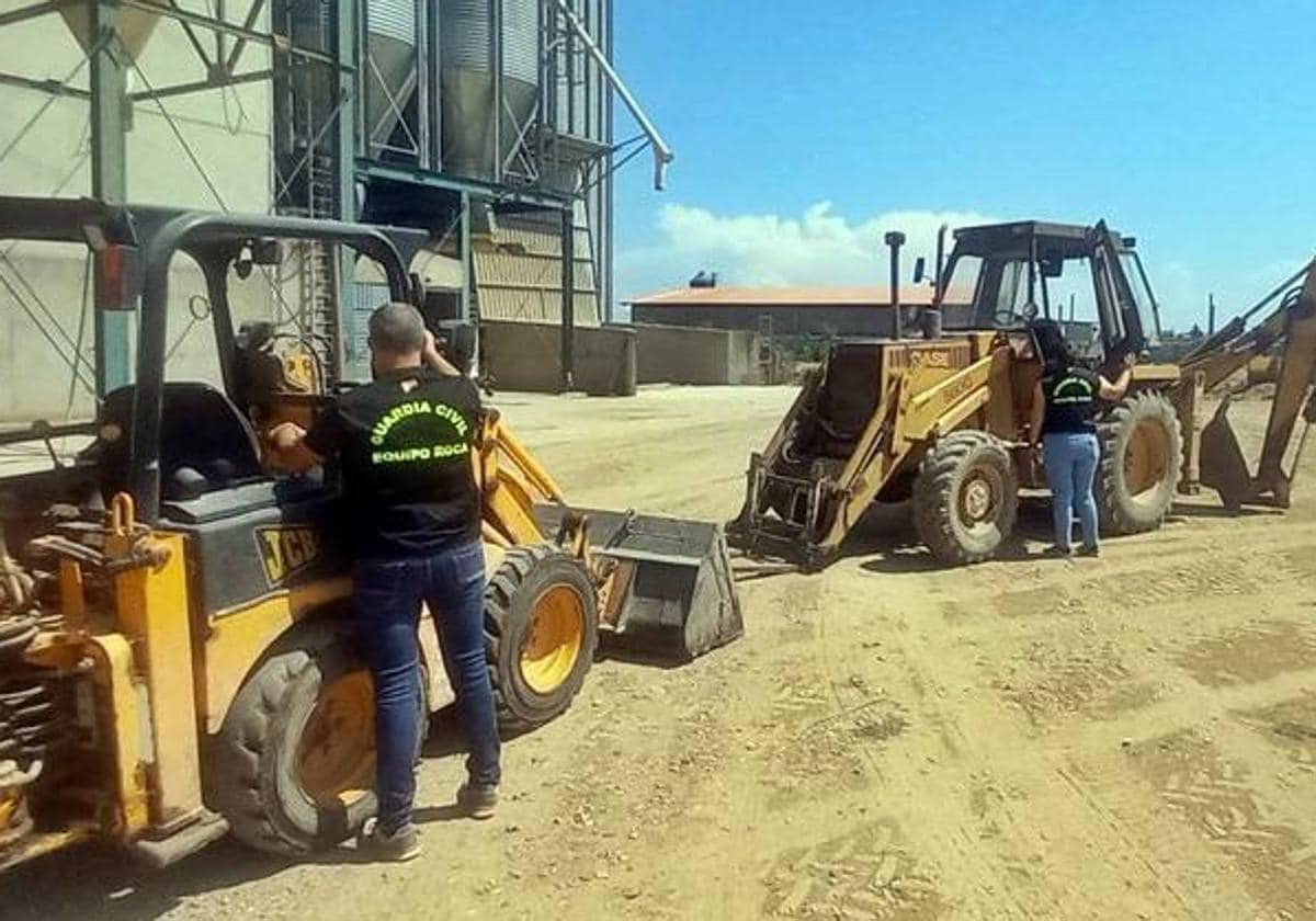 Dos detenidos por el robo de dos excavadoras en Ruecas