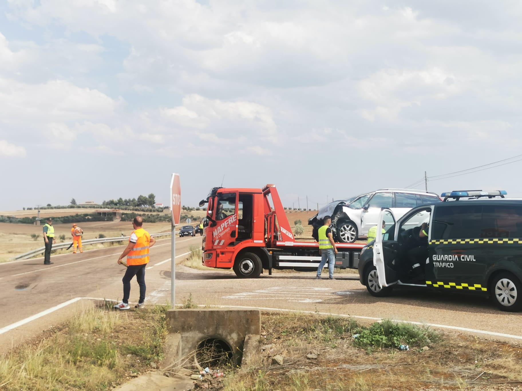 Así han quedado los vehículos tras el accidente en La Coronada