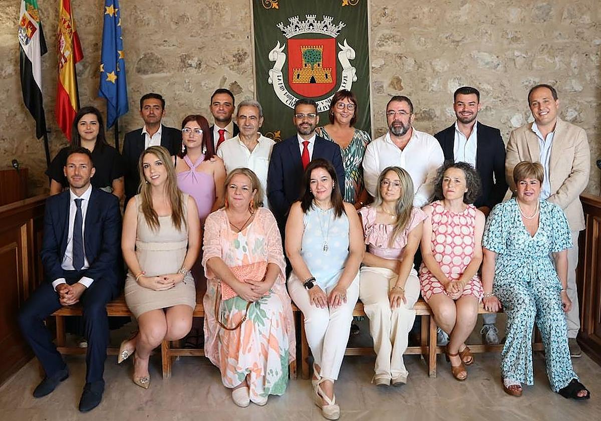 El acuerdo entre el PSOE y Unidas por Olivenza-IU incluye ocho puntos.