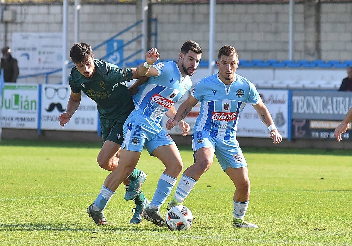 Deco (d) con el Coria en la temporada pasada.