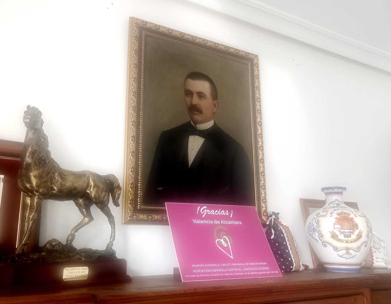 Retrato de Cipriano Segundo Montesino en el Ayuntamiento de Valencia de Alcántara.