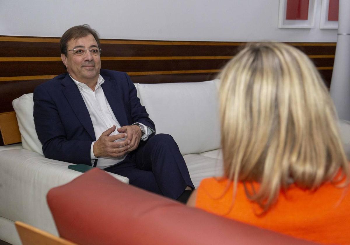 Fernández Vara renuncia a la investidura y critica el pacto PP-Vox: «Si tan sencillo era, a qué tanto ridículo televisado»