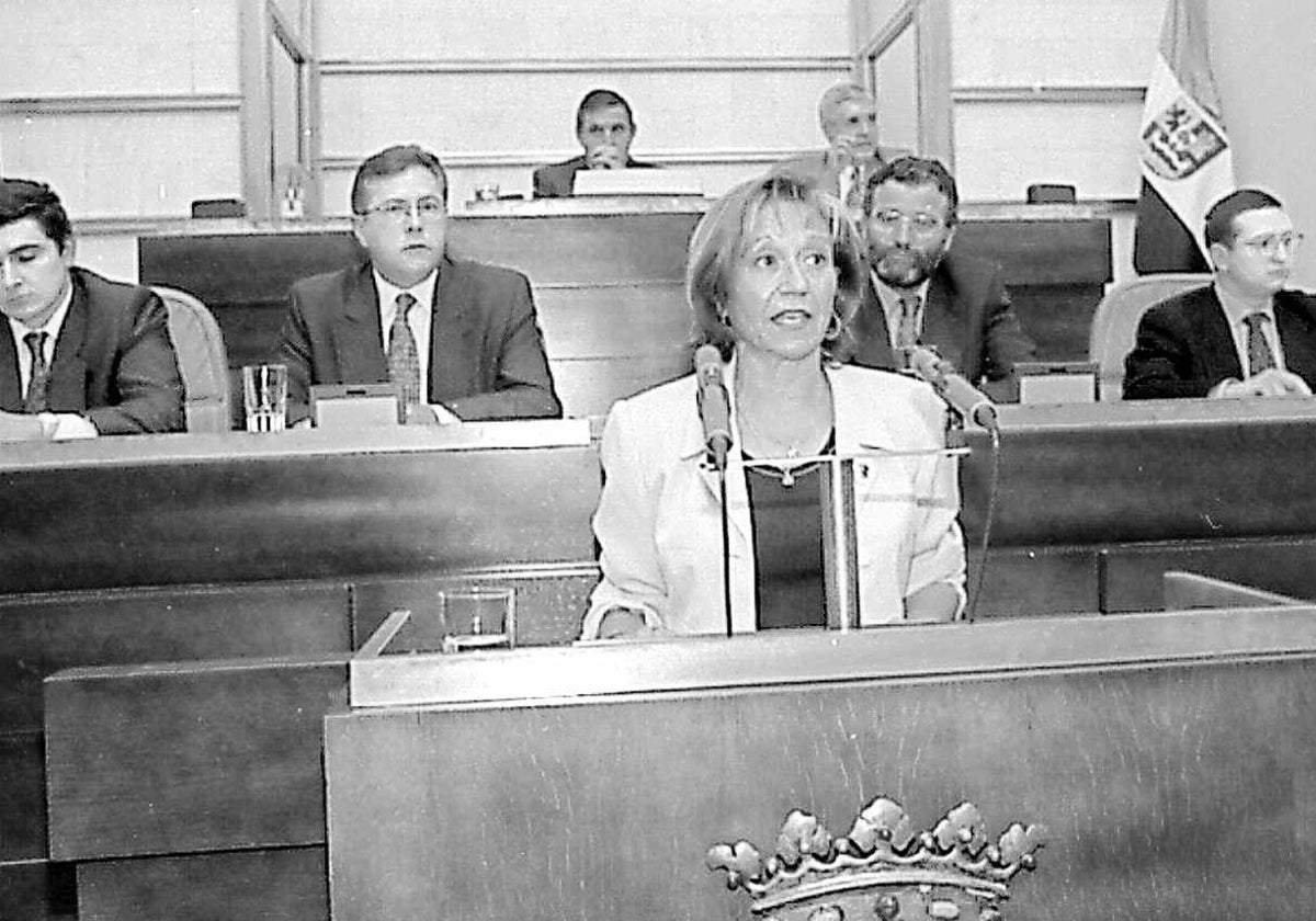 Teresa Rejas (IU) el día de su dimisión como presidenta de la Asamblea el 25 de septiembre de 1997.