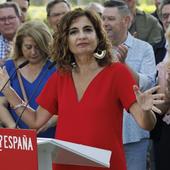 Montero asegura que el PP «vende los derechos de la mujeres a costa de unos sillones»