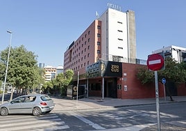 Exterior de la discoteca Zrrcus.