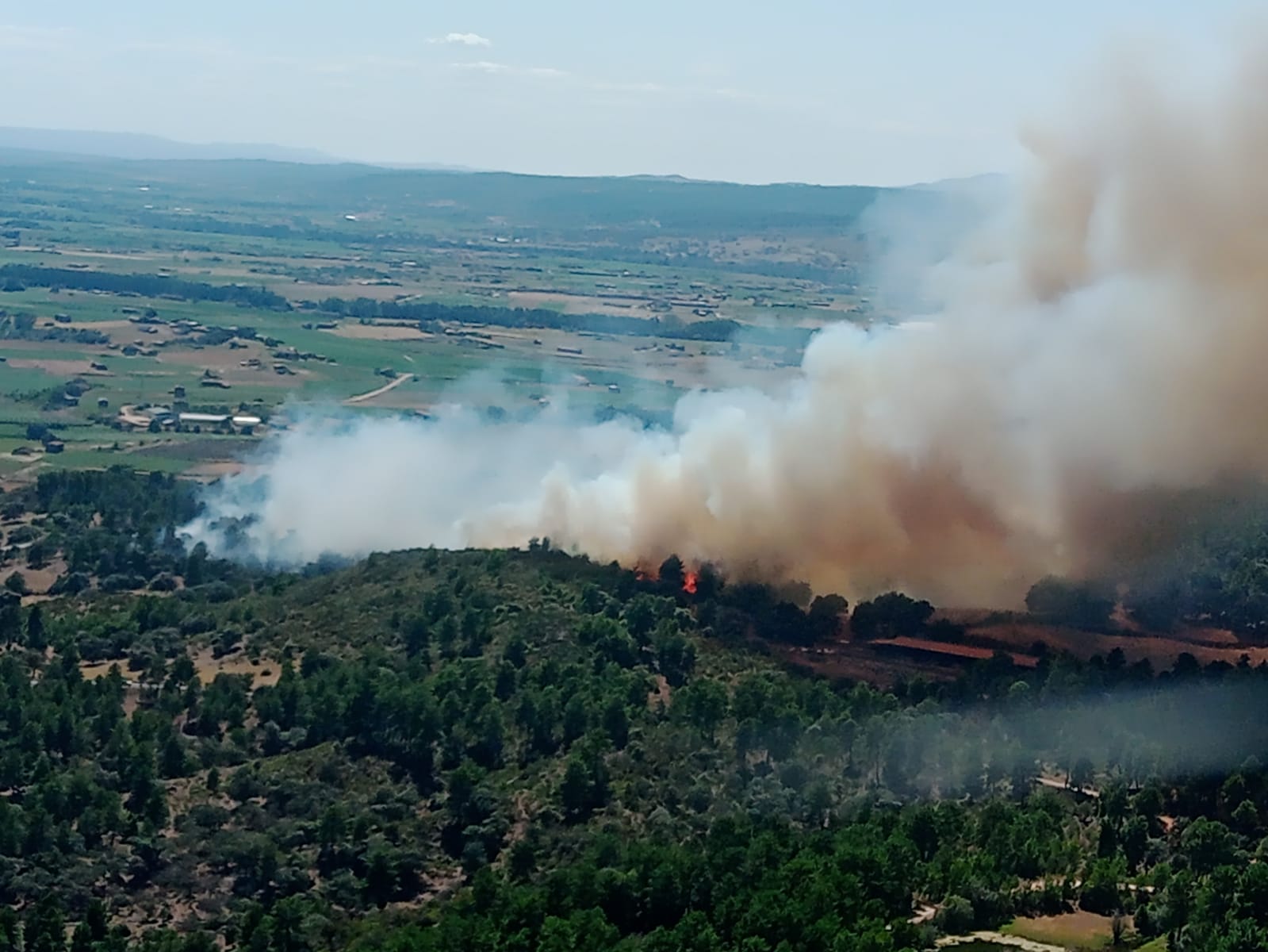 Imágenes del incendio en Valverde de la Vera