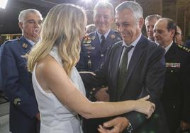 Toma de posesión de María Guardiola, en imágenes (II)