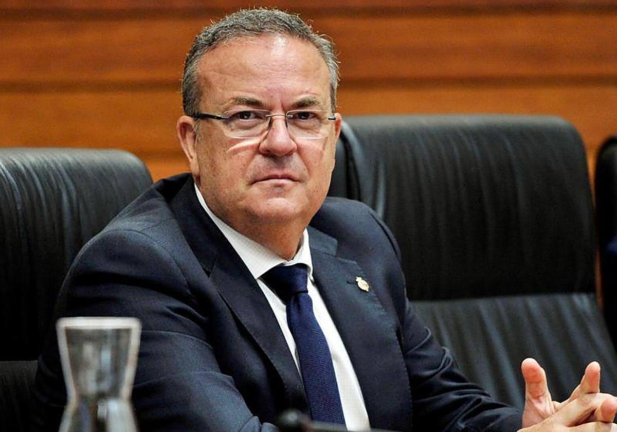 Monago pide una amplia mayoría para «derogar el sanchismo» el próximo domingo