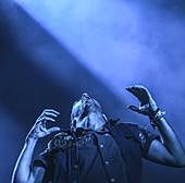 8.000 'valientes' bailan con Vetusta Morla en La Alcazaba