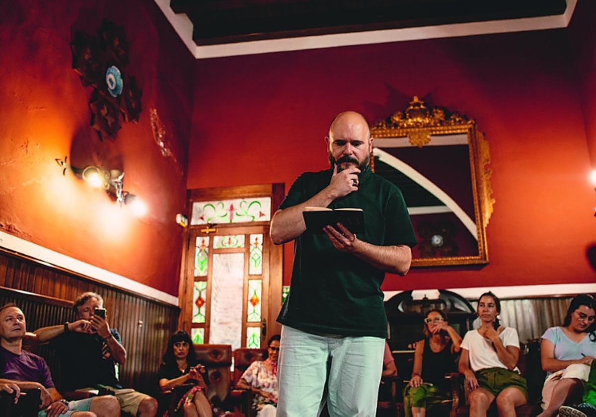 Expresión vocal. El Niño de Elche compartió experiencias con 22 alumnos.