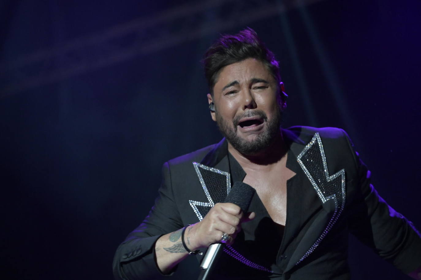 Actuación de Miguel Poveda en el Alcazaba Festival de Badajoz