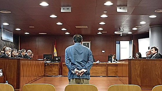 Condenado a cinco años y medio el procurador que se apropió de 1,5 millones