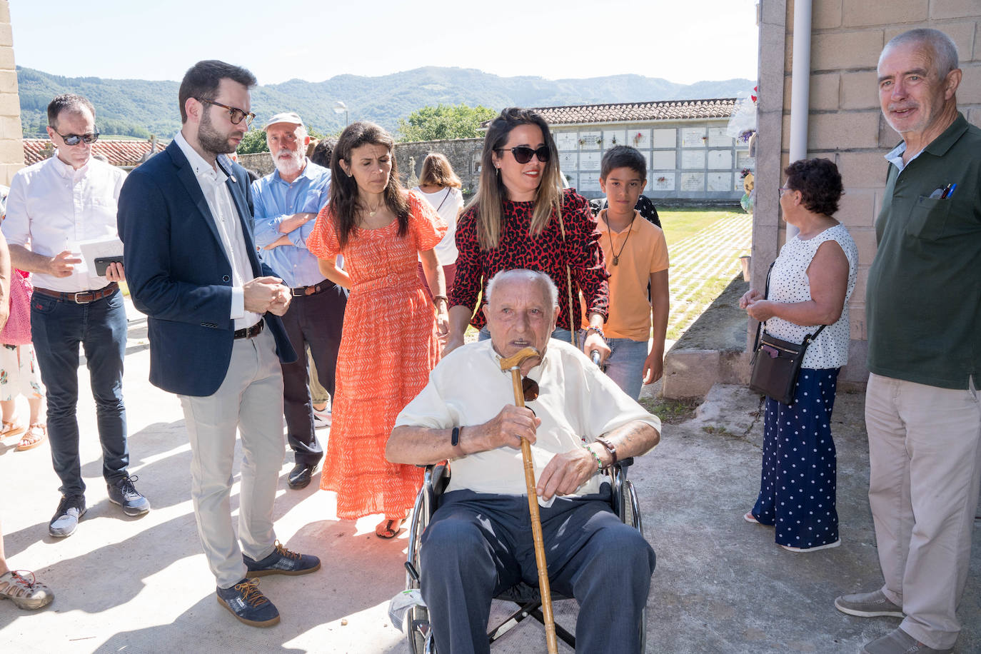 Acto en Orduña de entrega de los restos identificados los hermanos Manuel y Salvador del Amo Jiménez