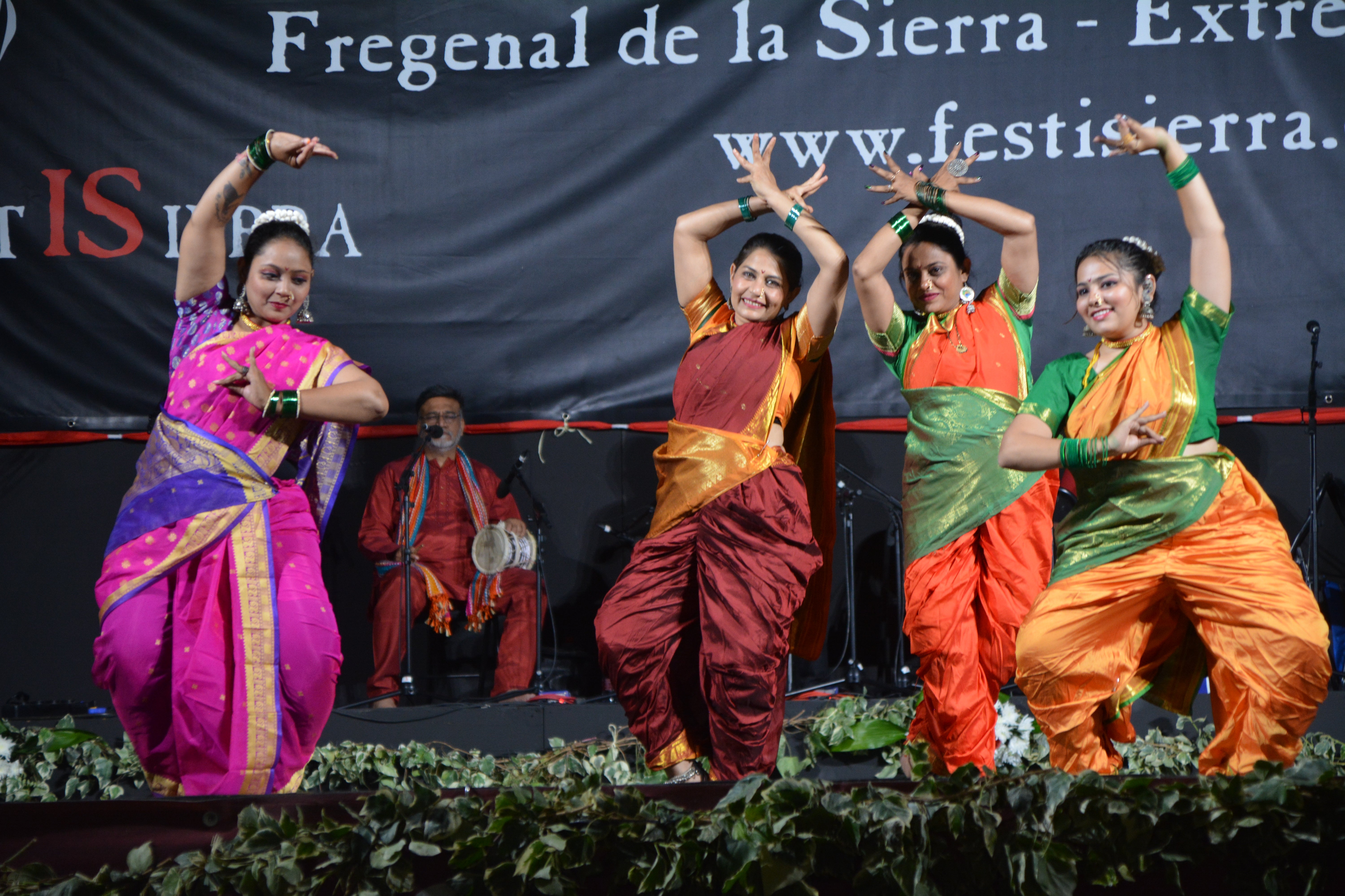 Chile deslumbra entre las agrupaciones internacionales del Festival