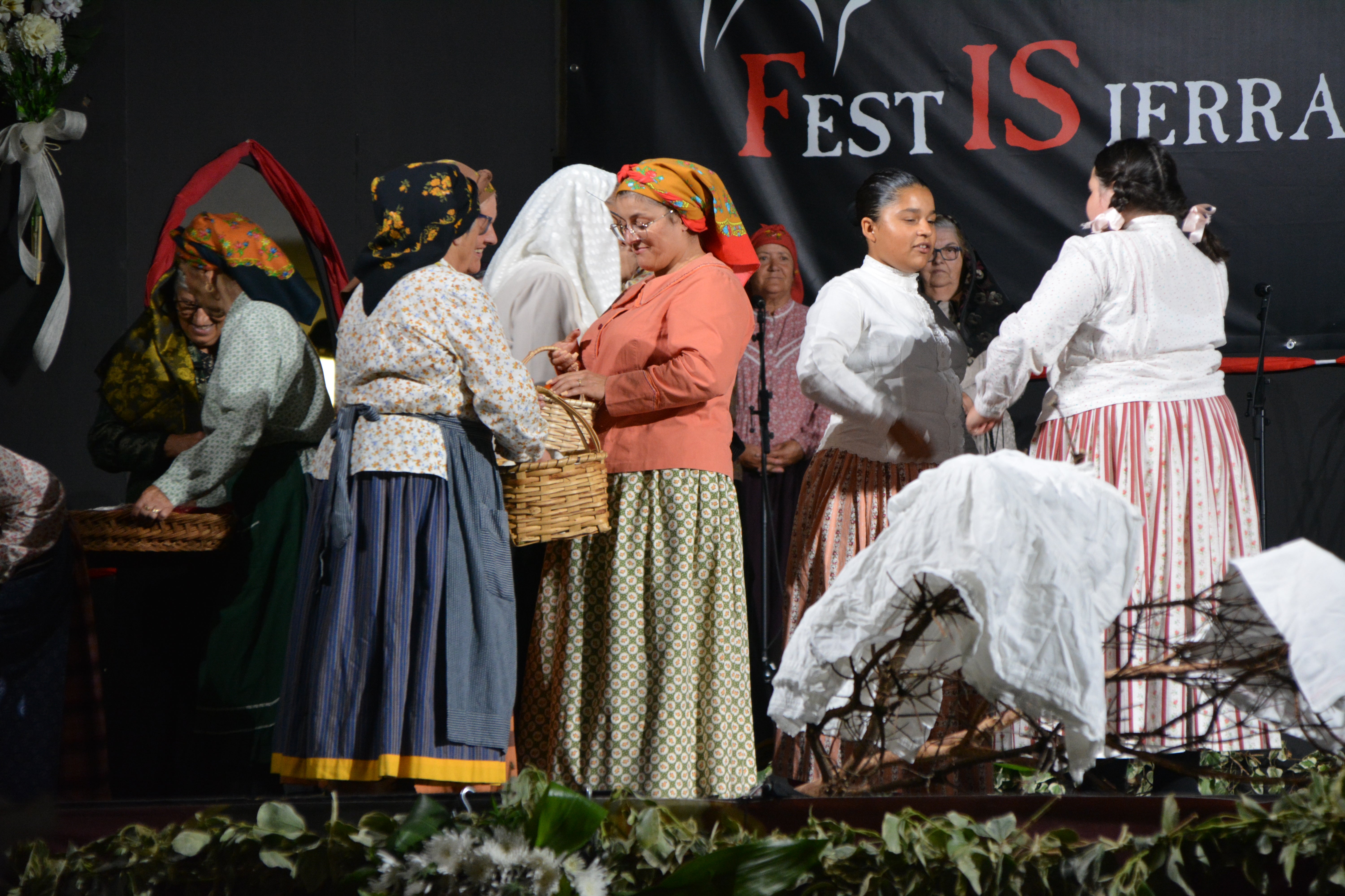 Chile deslumbra entre las agrupaciones internacionales del Festival