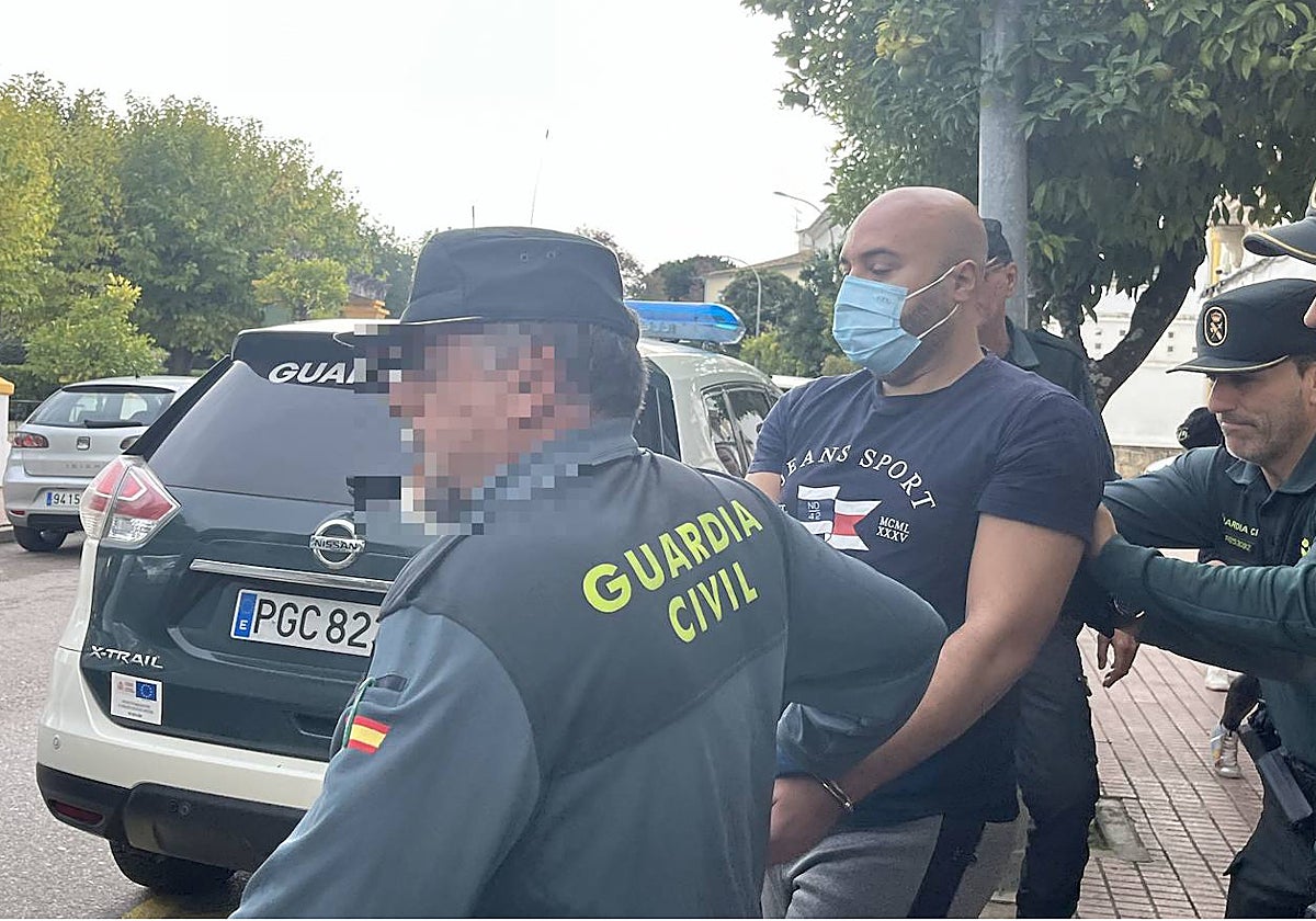 Badr Saadaoui confesó haber matado a puñaladas a su mujer, el 1 de noviembre del año pasado en Valencia de Alcántara.