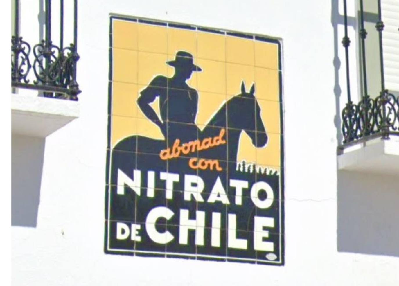 El mural de Alconchel se halla en la fachada de la familia Gallardo-Gallardo, en El Terrero.