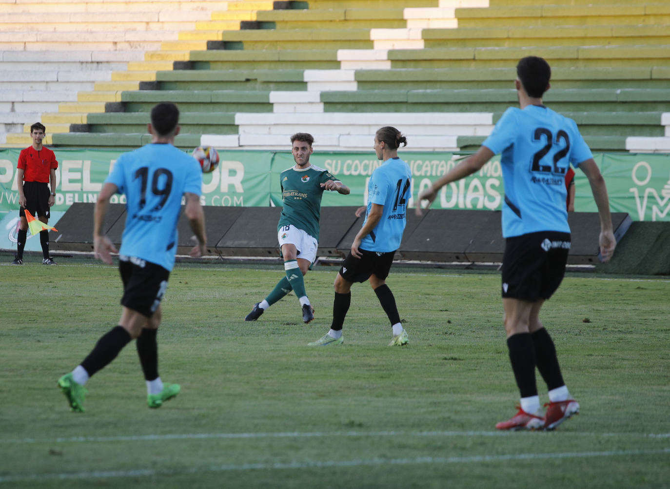 EMpate sin goles y varias lesiones en el amistoso entre Cacereño y Mérida.