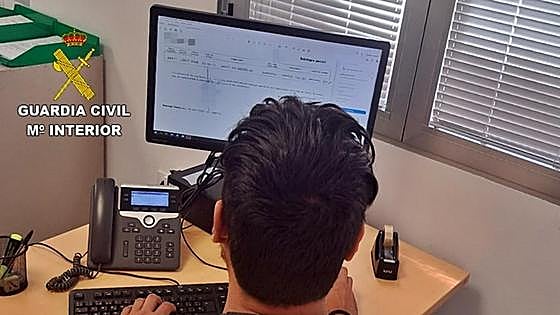 Investigan a una mujer en Cataluña por estafar a una octogenaria extremeña