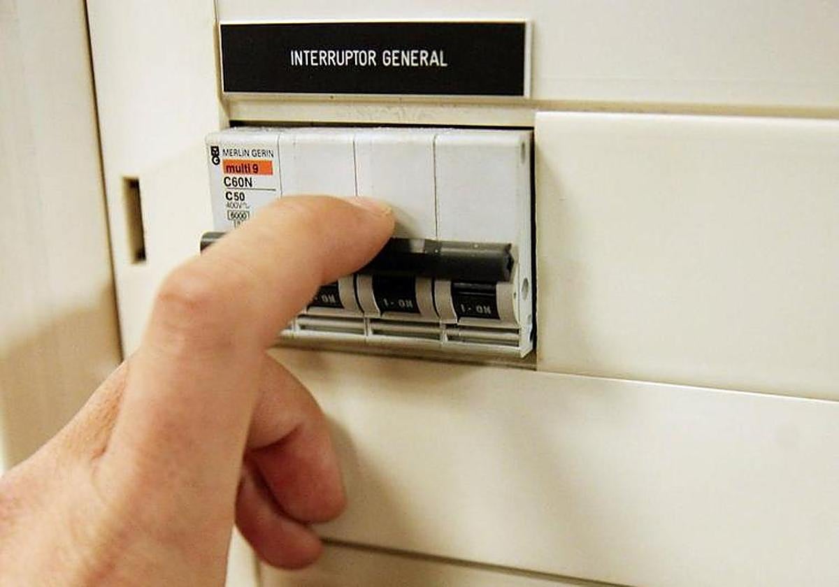 El precio de la luz cambia este miércoles, estas son las horas más baratas y más caras