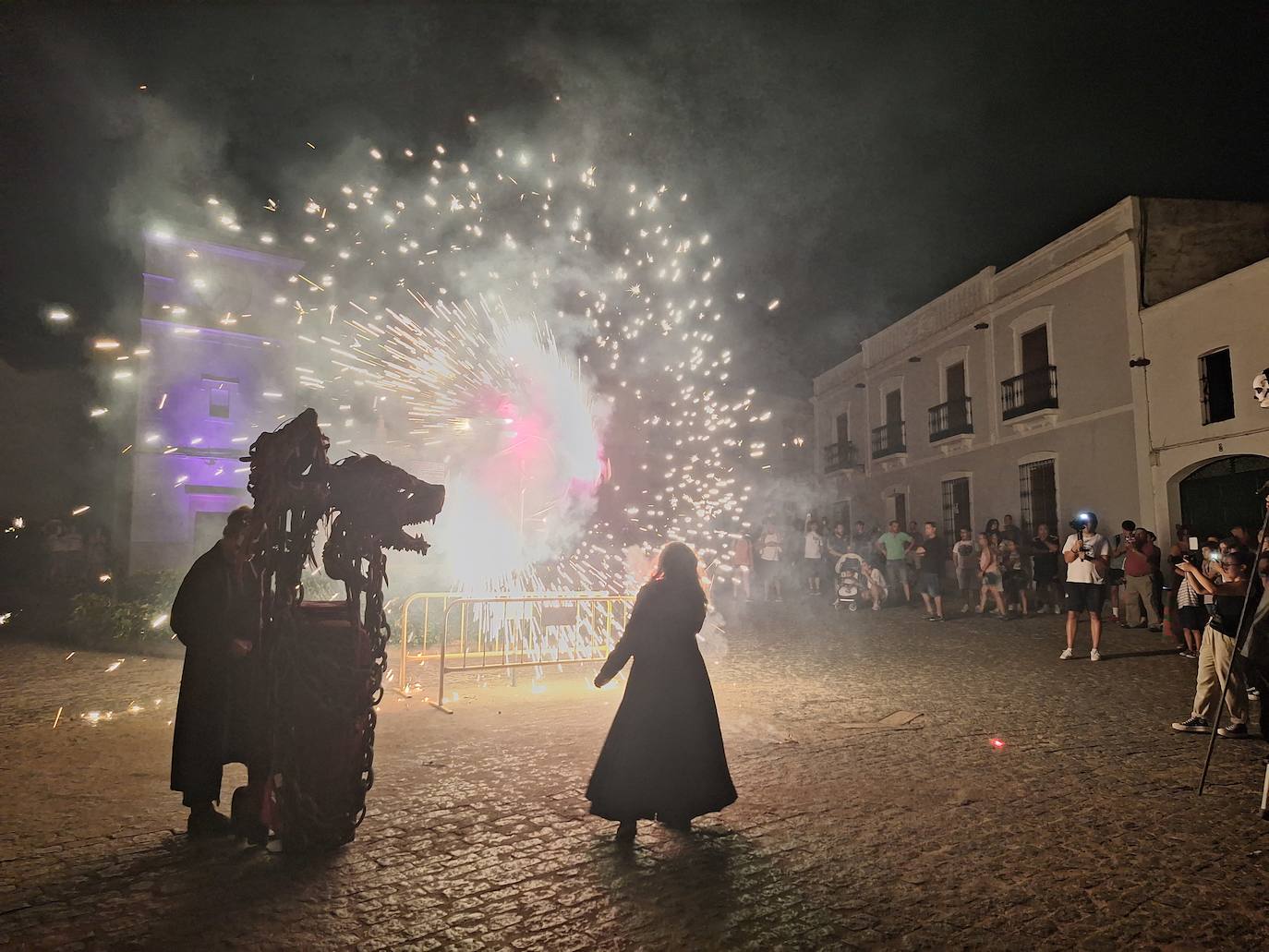 La ruta nocturna discurrió este año por las calles principales de la localidad.