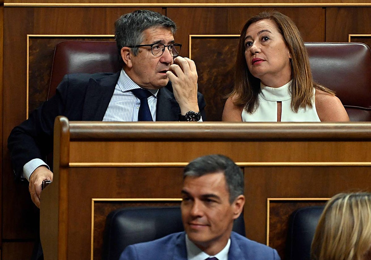 Una legislatura en el alambre