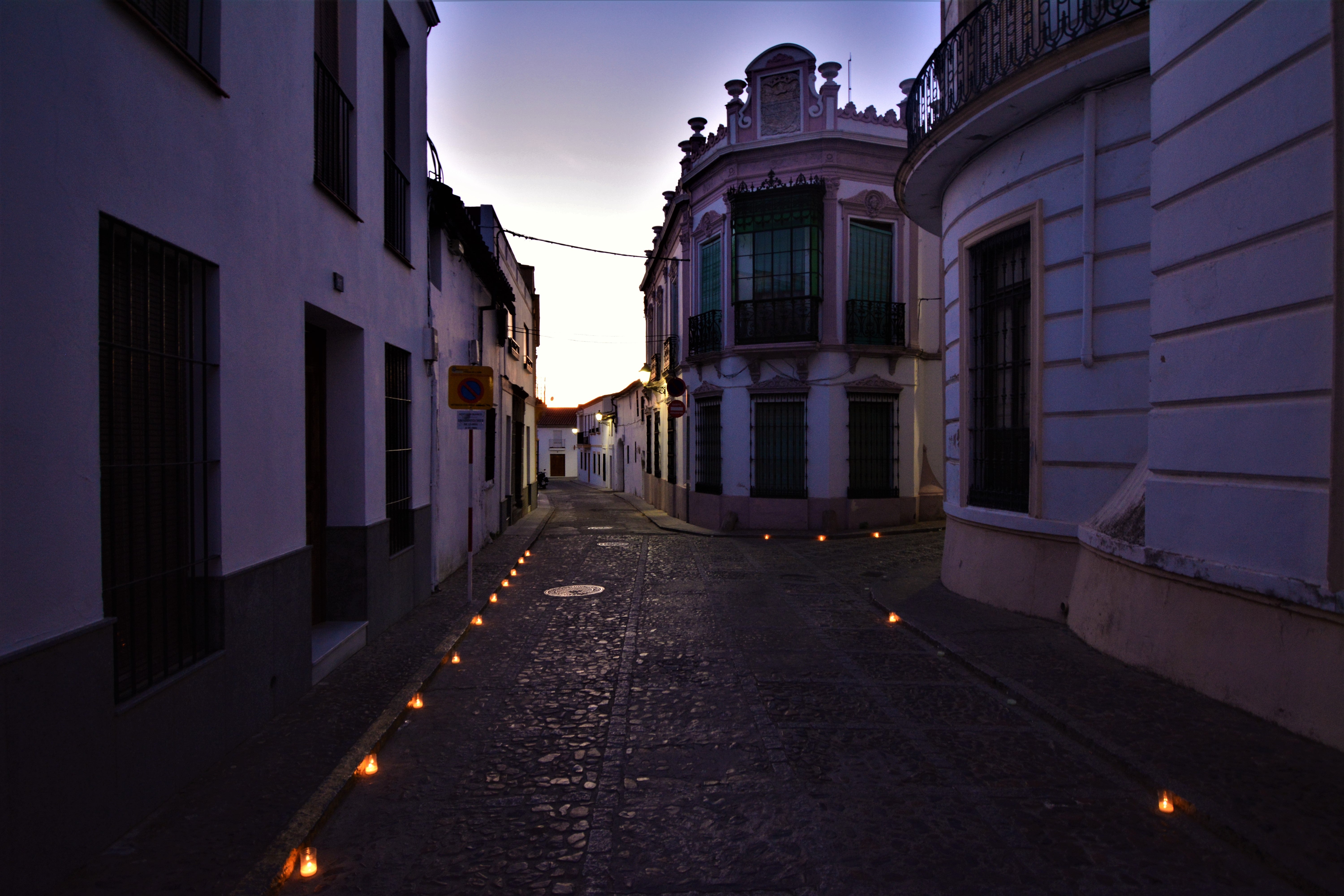 Fregenal brilló durante la Noche en Blanco con más de 6.000 velas
