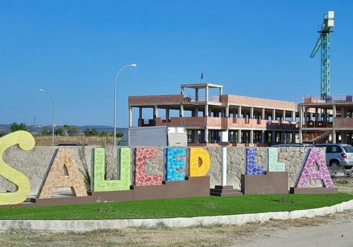 El viernes se reanudarán las obras de la residencia municipal de Saucedilla  | Hoy