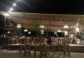 Terraza del restaurante Tierra y Agua en Peloche.