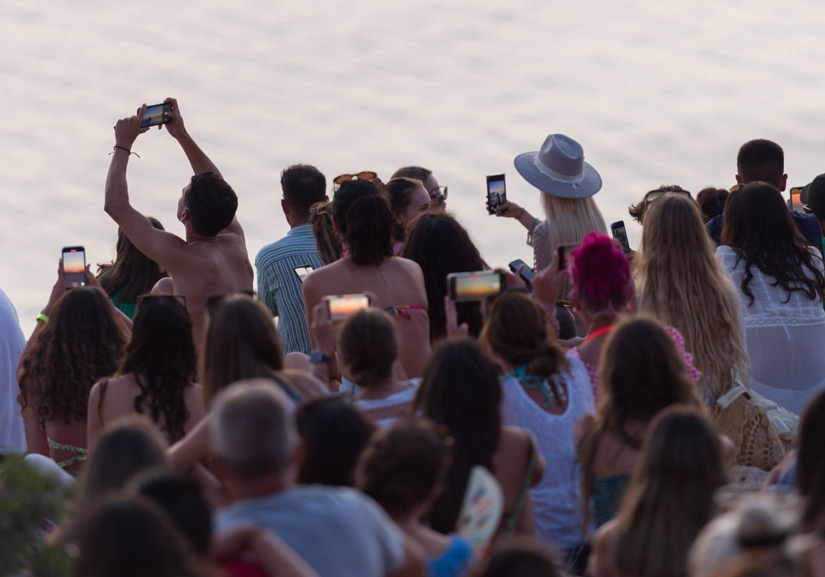 Ibiza, una furgoneta y una foto