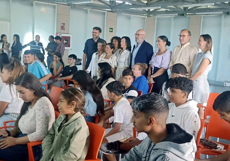 Jóvenes gitanos de Extremadura piden al profesorado que no les discriminen