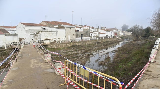 Imagen antes - La Roca de la Sierra recupera la normalidad, pese al miedo a sufrir una nueva riada