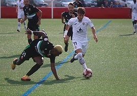 Laerte, con el Llerenense, en la gran victoria de ayer ante el Illescas.