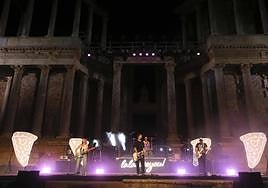 La La Love You y Taburete, en el Stone&Music