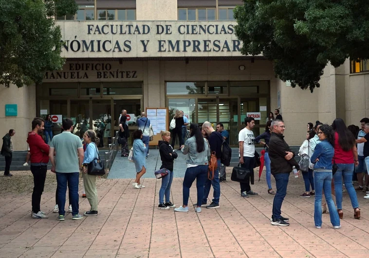 Las pruebas se realizaron este sábado en la Facultad de Económicas de Badajoz.