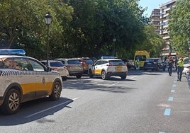 Lugar del accidente, en los números pares de la Avenida de España, frente al edificio de la Seguridad Social.