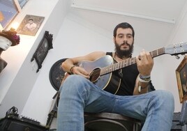 Fran Mariscal presentó su disco 'Salvajemente frágil' en la sala Belleartes de Cáceres