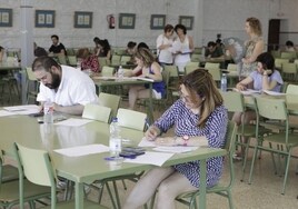 Aspirantes en una oposición docente celebrada en la región.