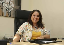 La psicóloga y sexóloga Ana Yáñez en su gabinete de Mérida.