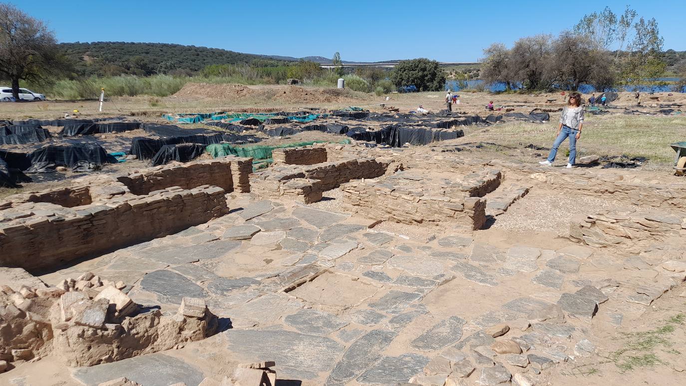 Excavaciones en la ciudad árabe de Romangordo