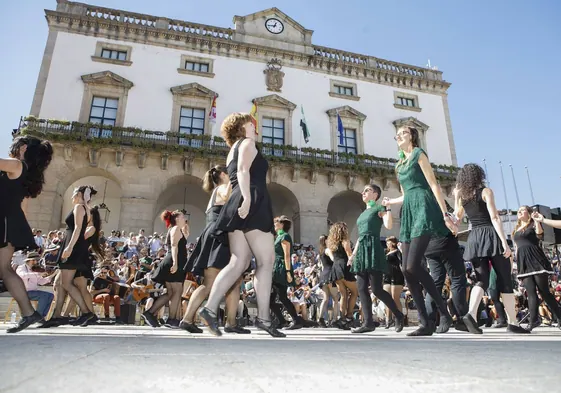 El baile y la música puso el toque final al Irish Fleadh.