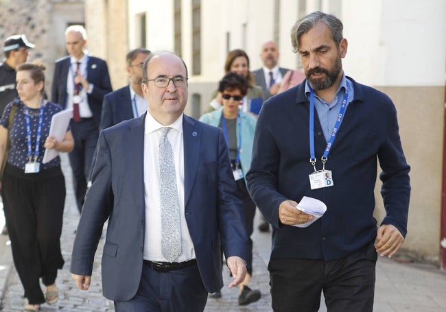 Miquel Iceta ha llevado a cabo visitas y reuniones preparatorias a lo largo de la mañana.